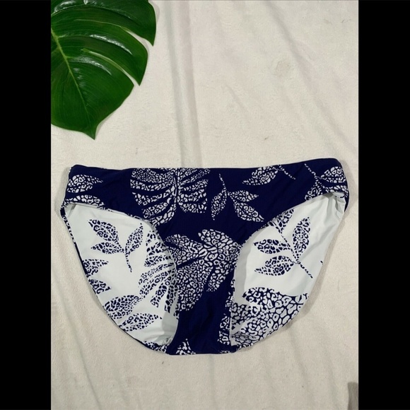 NEW $75 Red Carter Amazon Jungle Reversible Hipster Bottom [SZ XS - 4‎ US] - Picture 6 of 12